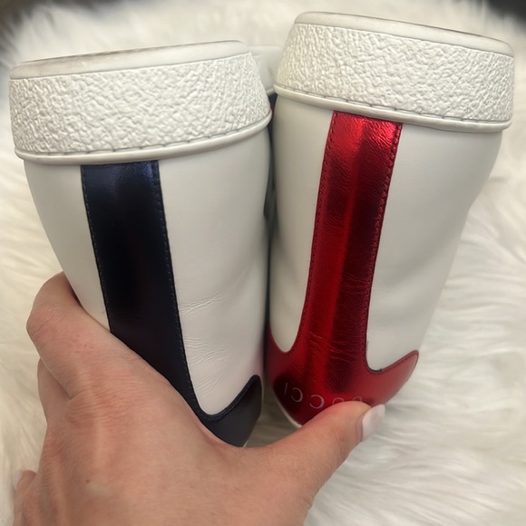 Like ๐ ๐ฏ%Auth Gucci Sneakers Ace Bee Embroidered High Top Gucci 10 / US 11 - Picture 4 of 14